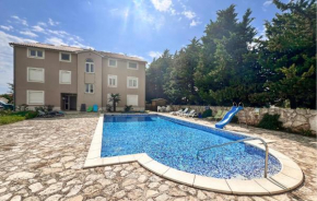Awesome Apartment In Medulin With Wifi